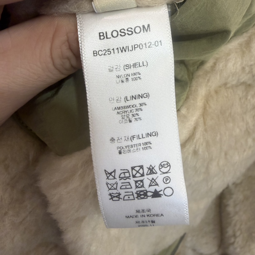 BLOSSOM韓國直郵㊣女裝新品熱賣真品短款大衣含圍巾里外穿雙面BLOSSOM短款大衣