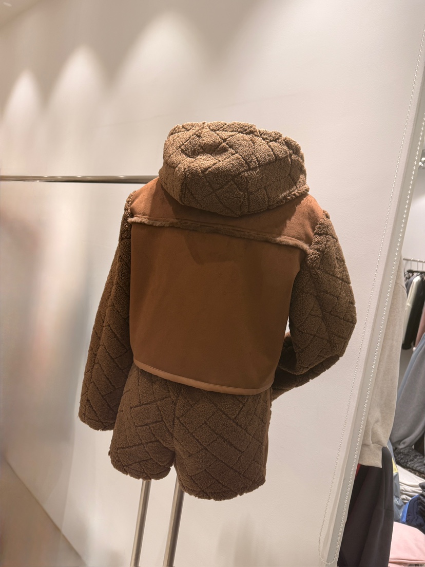 LAFFINE-P東大門㊣實拍女士新款推薦休閑職業人氣套裝套裝LAFFINE-P套裝