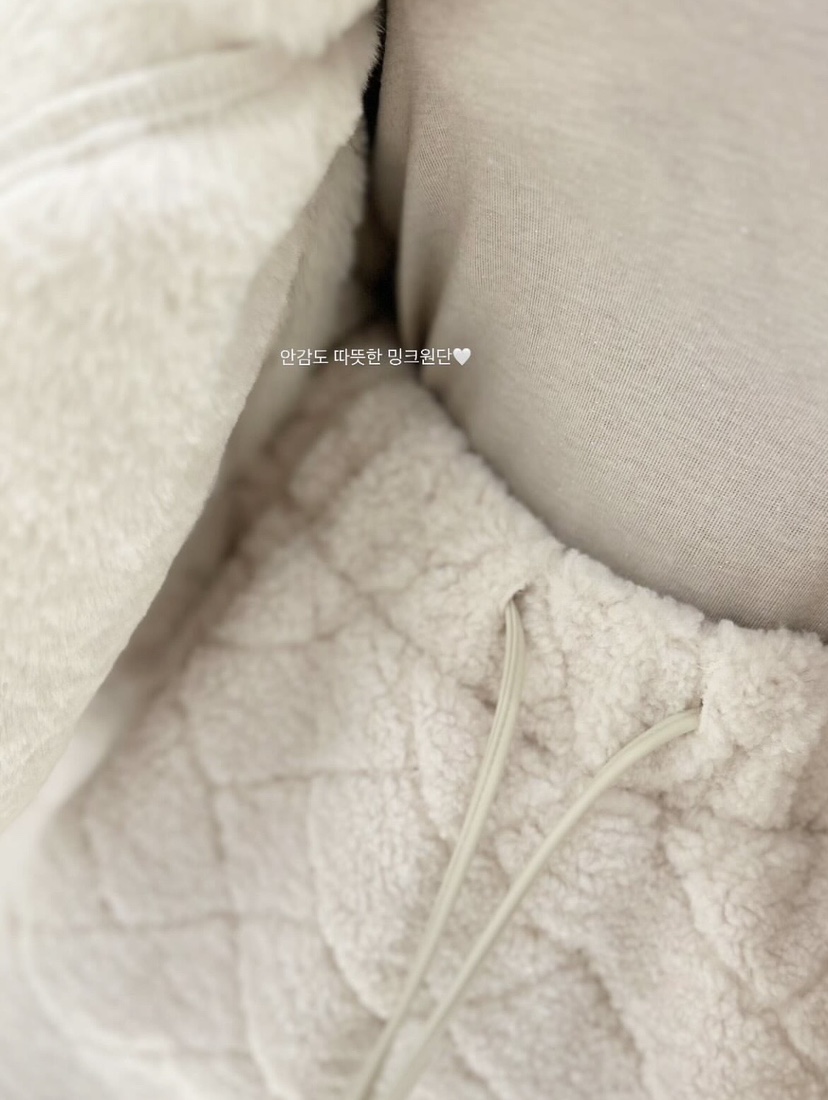 LAFFINE-P東大門㊣實拍女士新款推薦休閑職業人氣套裝套裝LAFFINE-P套裝