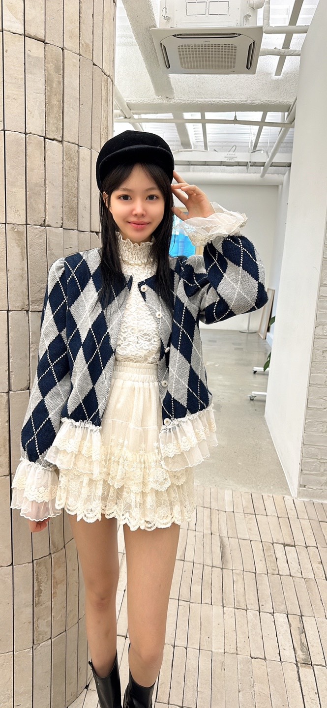 YARD東大門㊣直郵女裝新品真品熱賣推薦職業25秋冬針織衫刺繡YARD針織衫