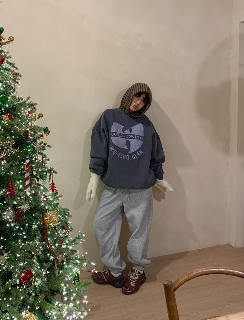 KSUBI韓國代購㊣女裝新款真品休閑推薦職業人氣熱賣時尚衛衣KSUBI衛衣