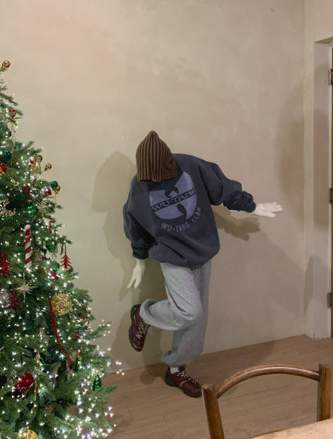 KSUBI韓國代購㊣女裝新款真品休閑推薦職業人氣熱賣時尚衛衣KSUBI衛衣