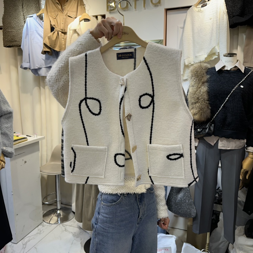 BUTTU東大門㊣直郵女士新品熱賣人氣職業真品推薦25秋冬馬甲羊毛10 O CLOCK/Buttu馬甲圖色1