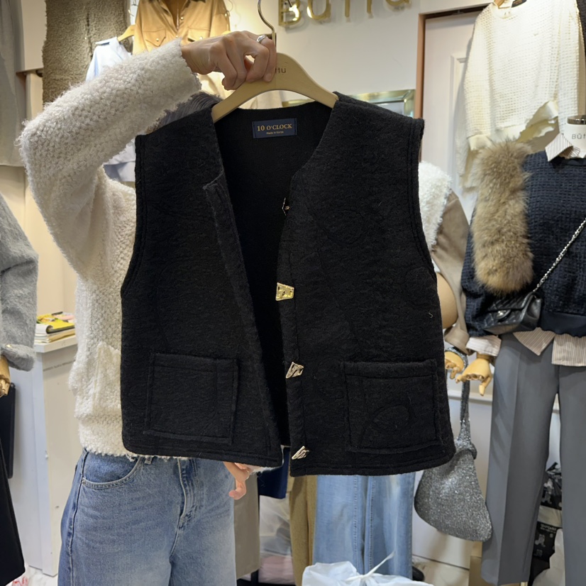 BUTTU東大門㊣直郵女士新品熱賣人氣職業真品推薦25秋冬馬甲羊毛10 O CLOCK/Buttu馬甲圖色2