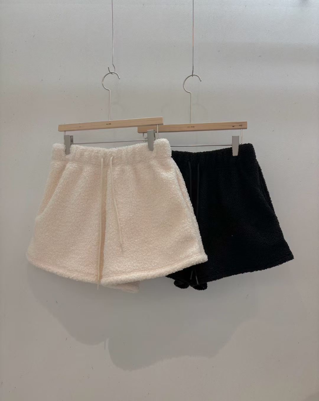 ALL OVER東大門㊣實拍女士新品熱賣職業推薦休閑25秋冬短褲ALL OVER短褲圖色2左二色