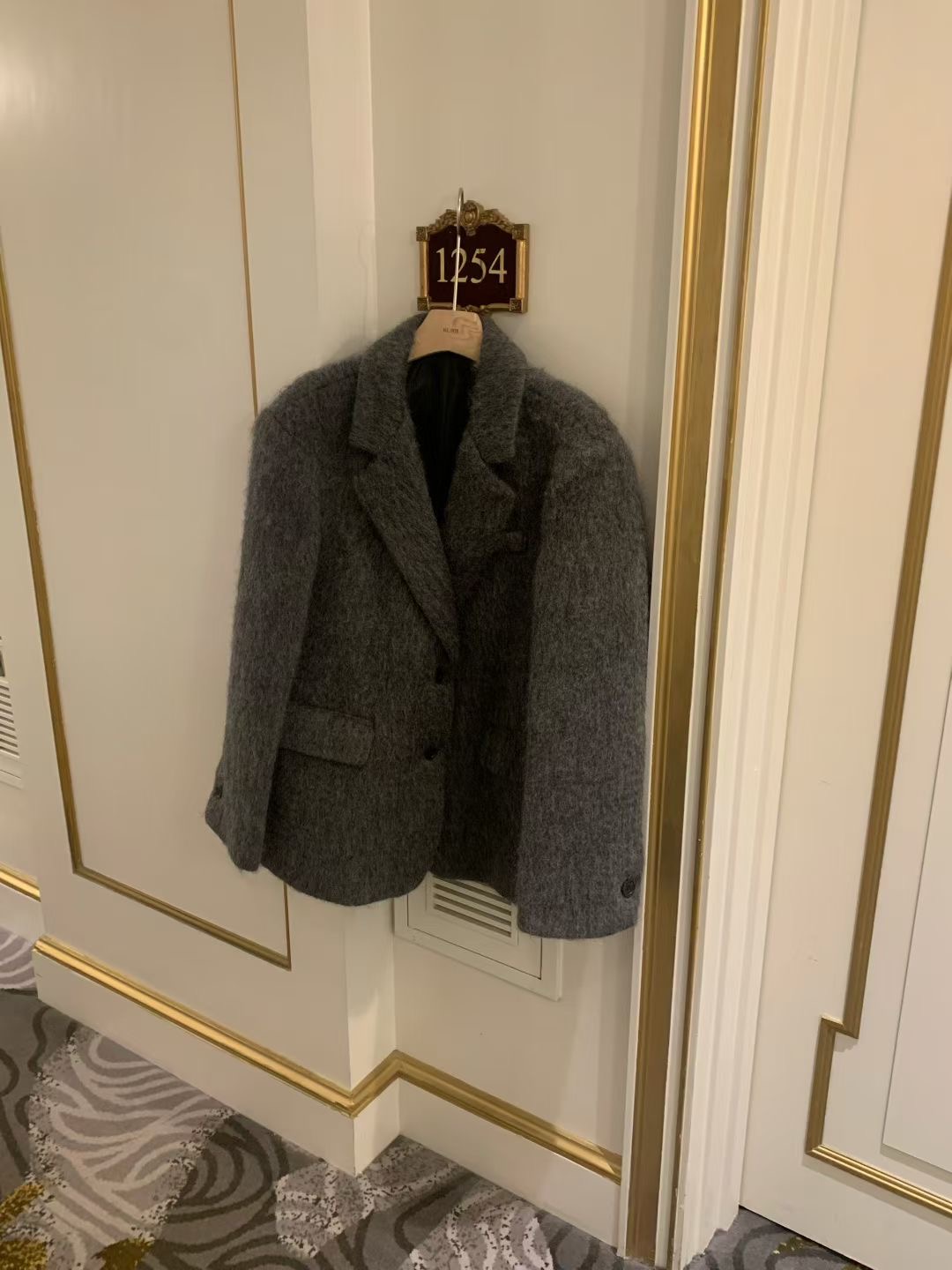 ALL OVER東大門㊣代購女士新款職業熱賣休閑人氣時尚短款大衣ALL OVER短款大衣圖色1