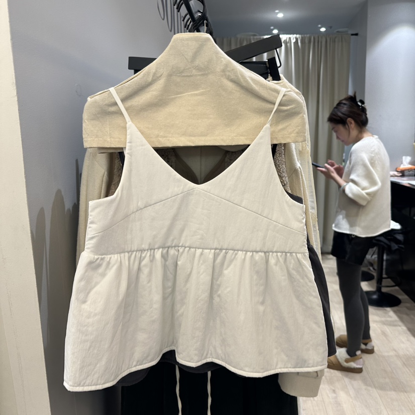 SOFTNESS韓國直郵㊣女裝新品25秋冬熱賣職業真品推薦吊帶背心Softness/Cosmic吊帶/背心圖色2白色