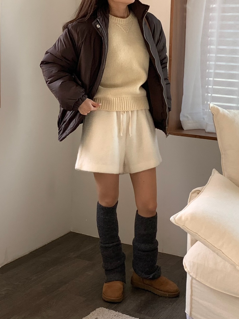 BLEECKER韓國直郵㊣女裝新款職業人氣熱賣推薦短款羽絨服褶皺BLEECKER短款羽絨服