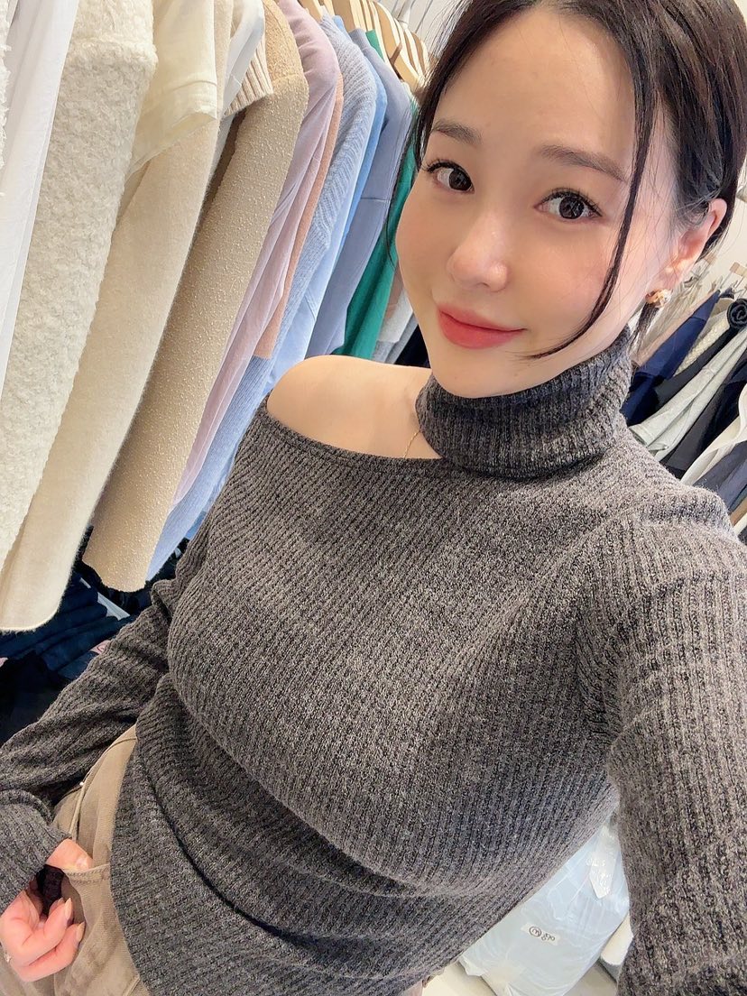 RIAH韓國直郵㊣女士新款熱賣休閑25秋冬真品人氣時尚針織衫RIAH針織衫