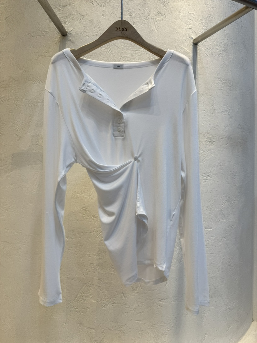 RIAH東大門㊣代購女士新款人氣熱賣時尚推薦職業25秋冬長袖T恤RIAH長袖T恤