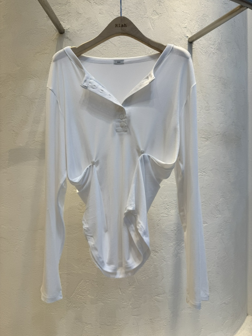 RIAH東大門㊣代購女士新款人氣熱賣時尚推薦職業25秋冬長袖T恤RIAH長袖T恤