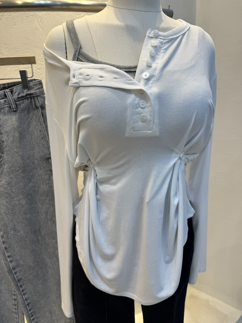 RIAH東大門㊣代購女士新款人氣熱賣時尚推薦職業25秋冬長袖T恤RIAH長袖T恤