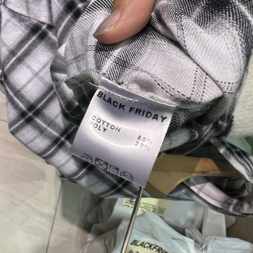 BLACKFRIDAY韓國代購㊣女士新款25秋冬休閑熱賣人氣襯衫蕾絲衫BLACK FRIDAY襯衫/蕾絲衫