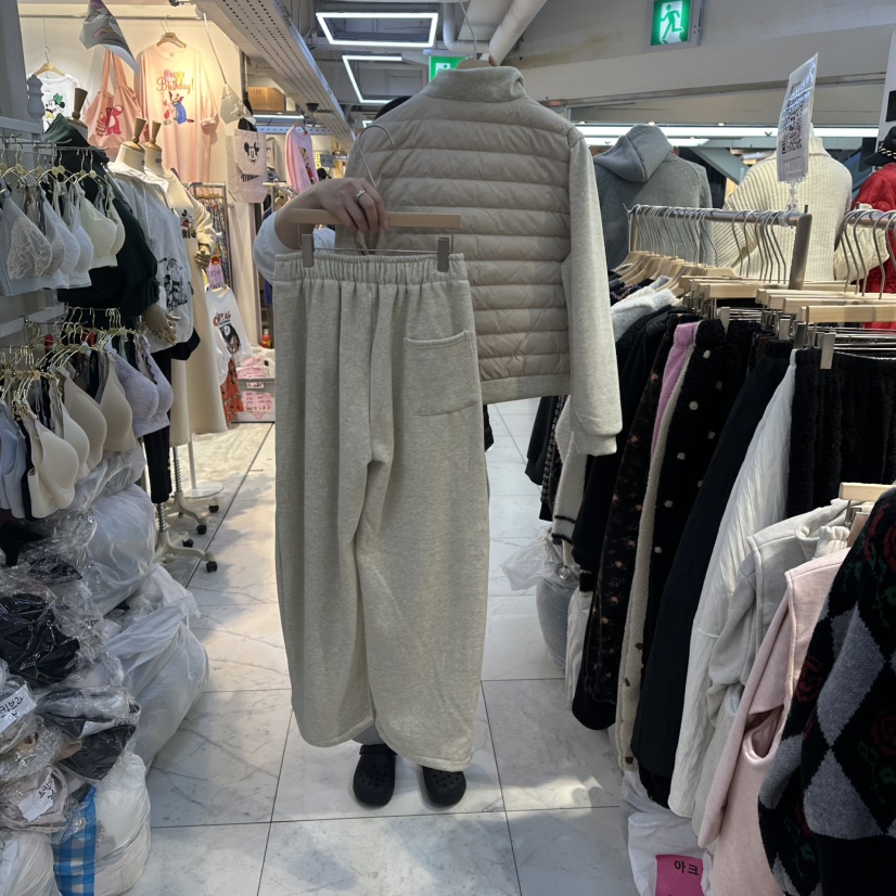 AKRA BY ART東大門㊣直郵女裝新款真品套裝加絨拉鏈套裝鴨AKRA BY ART套裝