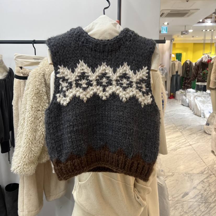 UNANSWERED-MYSTERY韓國代購㊣女士新款推薦時尚職業吊帶背心UNANSWERED-MYSTERY吊帶/背心