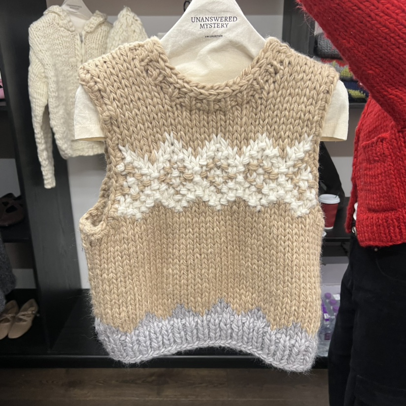 UNANSWERED-MYSTERY韓國代購㊣女士新款推薦時尚職業吊帶背心UNANSWERED-MYSTERY吊帶/背心圖色1