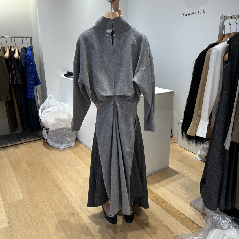 VAN NZILL東大門㊣直郵女士新品25秋冬休閑真品人氣連衣裙VAN NZILL連衣裙