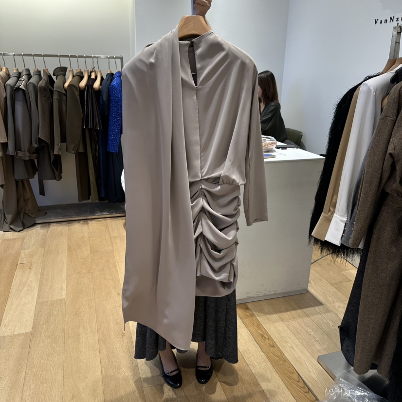 VAN NZILL東大門㊣直郵女士新款休閑人氣職業真品時尚連衣裙VAN NZILL連衣裙