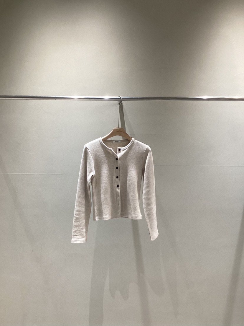 NEAR LEAP-P東大門㊣實拍女裝新品人氣休閑長袖T恤安哥拉NEAR LEAP長袖T恤圖色1