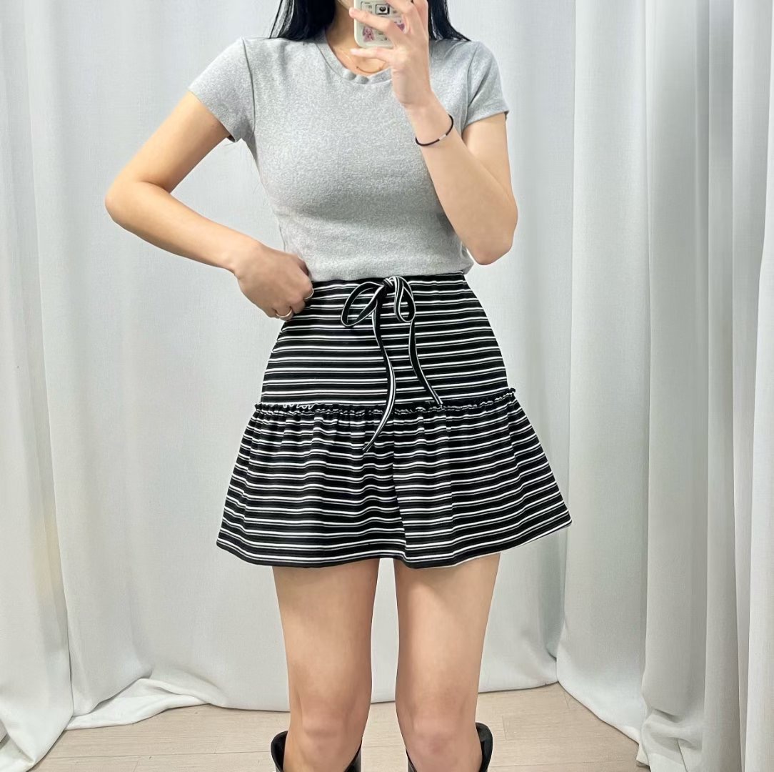 BOY MEET GIRL-T韓國代購㊣女士新品職業時尚短裙單排扣BOY MEET GIRL-T短裙圖色1