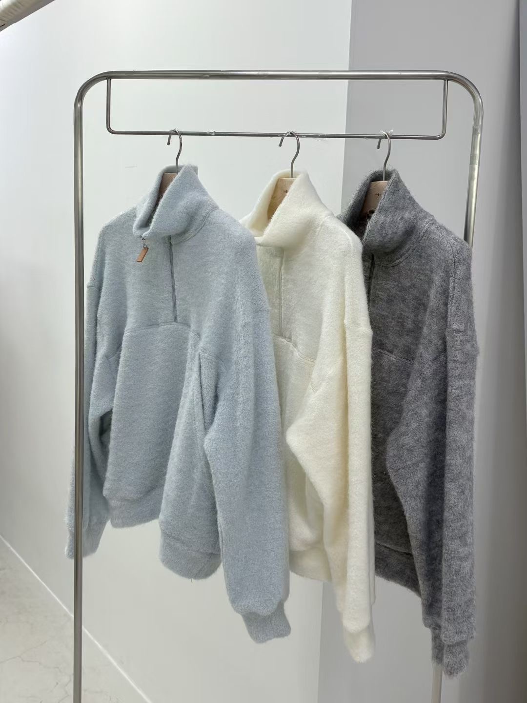 MELLOUNGE-멜라운지-T東大門㊣直郵女士新款推薦職業衛衣MELLOUNGE-T衛衣