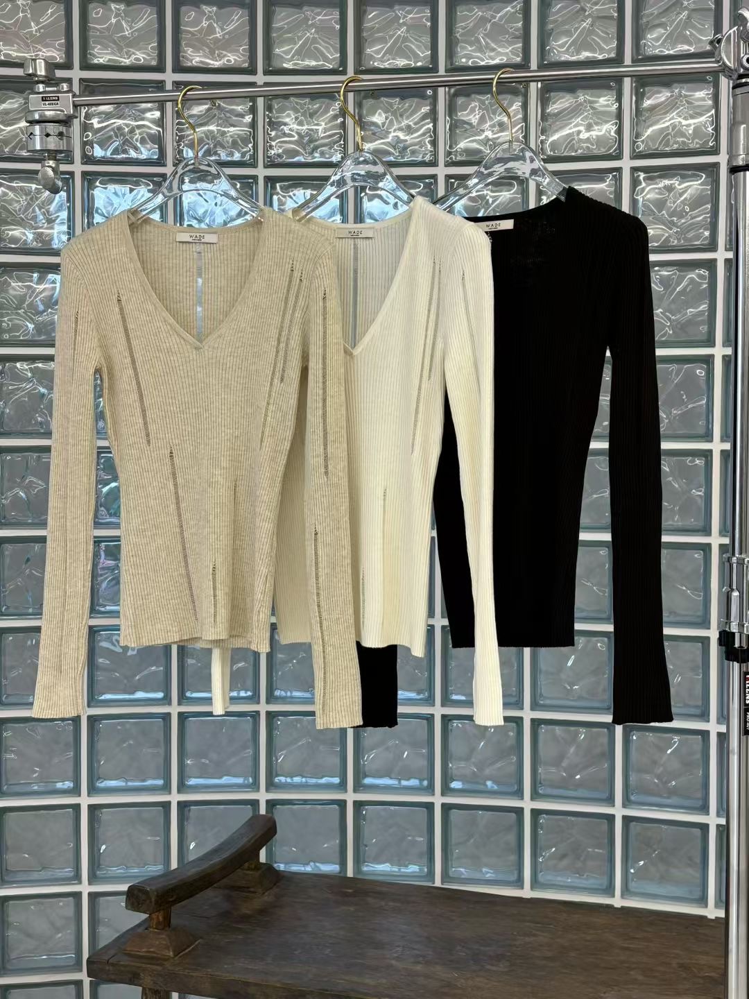 WADE東大門㊣直郵女裝新款人氣時尚25秋冬針織衫V領修身羅紋WADE針織衫