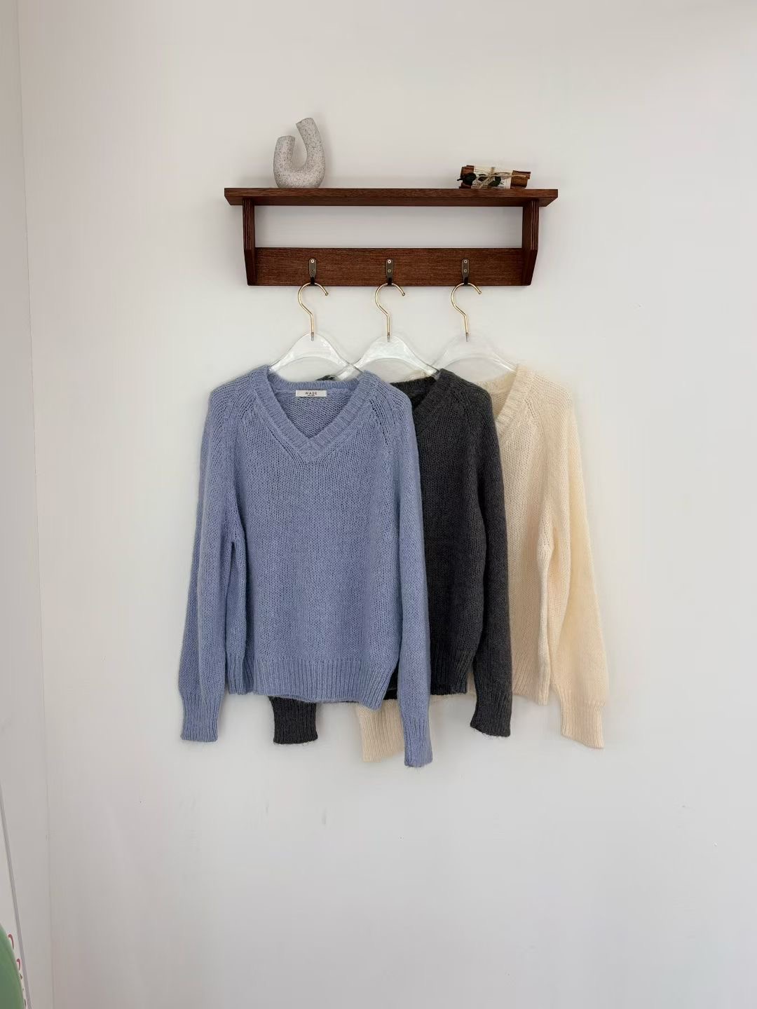 WADE東大門㊣直郵女裝新款真品時尚休閑人氣推薦熱賣針織衫V領WADE針織衫圖色3左三色