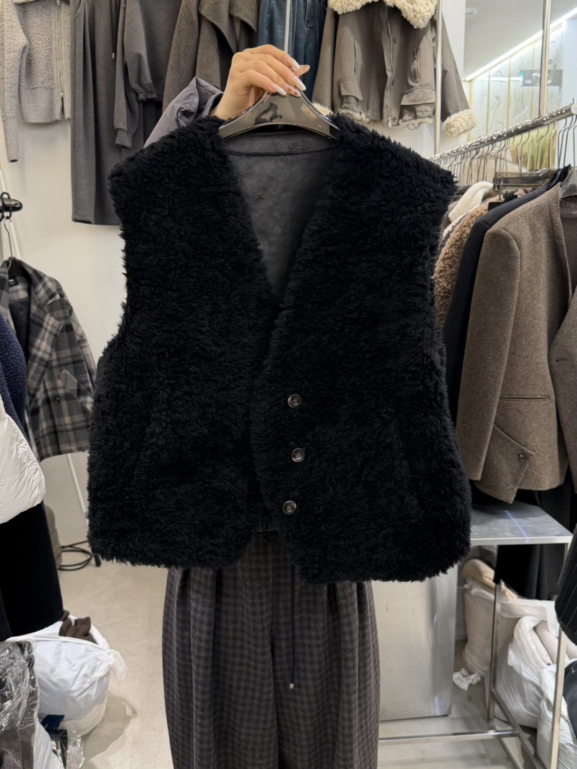 THE SIL東大門㊣代購女裝新品25秋冬熱賣真品人氣馬甲V領抓絨THE SIL/1 2ILLY馬甲圖色2