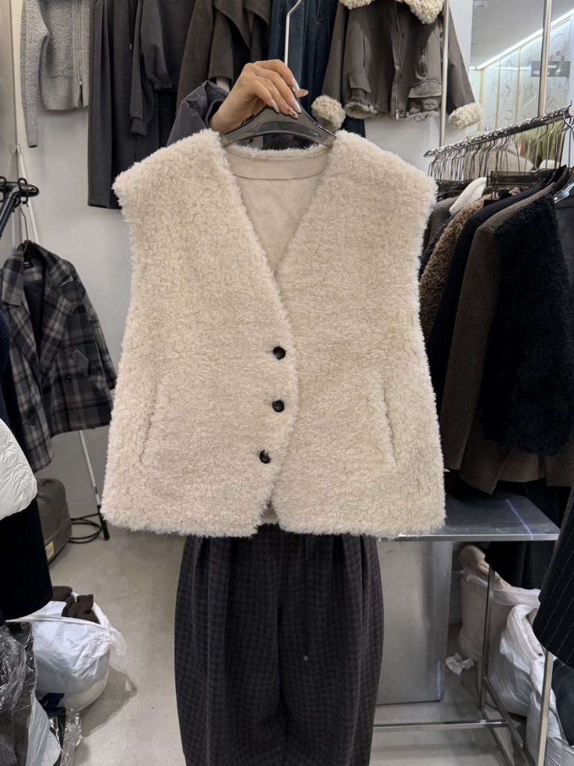 THE SIL東大門㊣代購女裝新品25秋冬熱賣真品人氣馬甲V領抓絨THE SIL/1 2ILLY馬甲圖色3