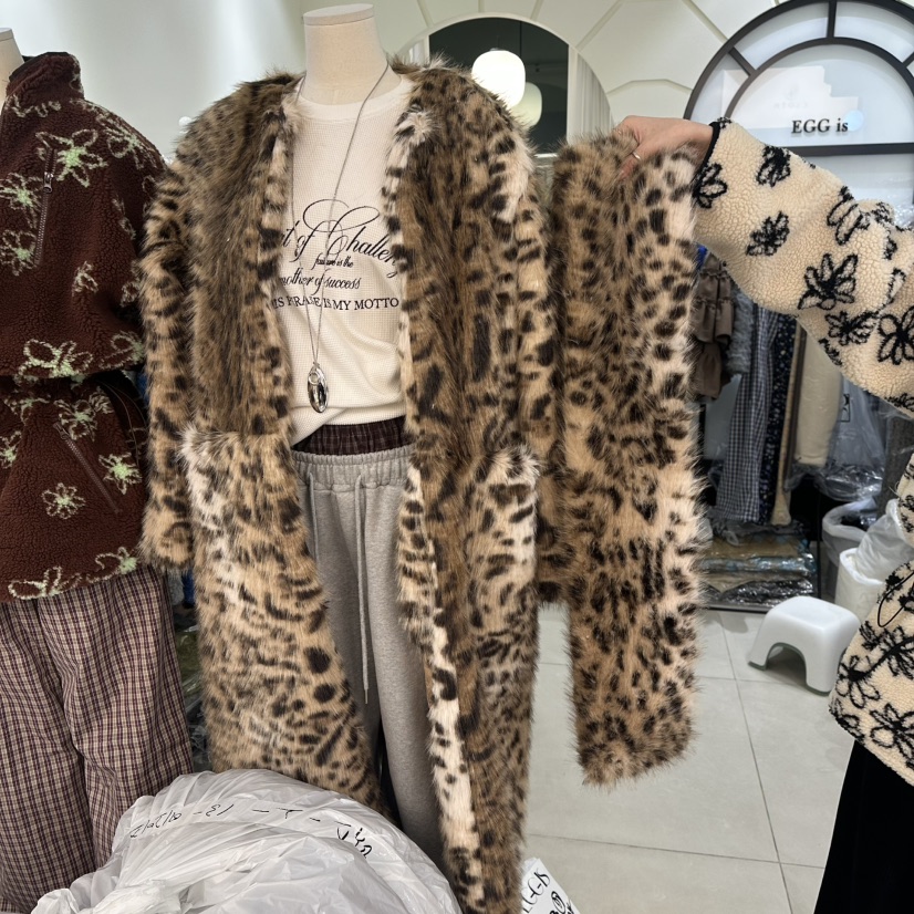 EGG IS東大門㊣實拍女士新品休閑人氣中長款大衣含圍巾貂皮EGG IS中長款大衣