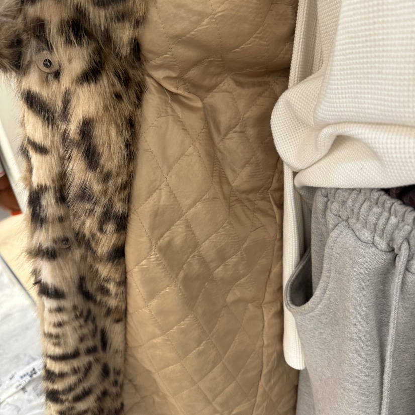 EGG IS東大門㊣實拍女士新品休閑人氣中長款大衣含圍巾貂皮EGG IS中長款大衣