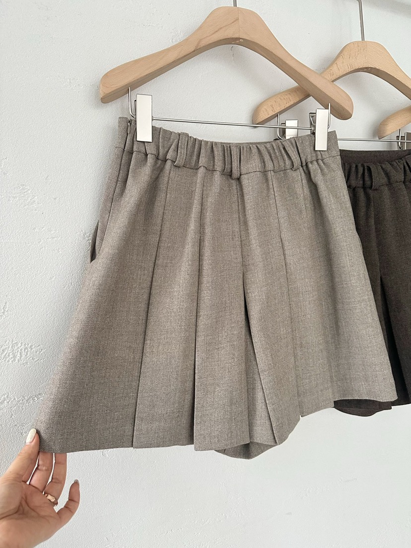 2ND GATE東大門㊣代購女裝新款25秋冬真品時尚推薦短褲褶裥2ND GATE短褲