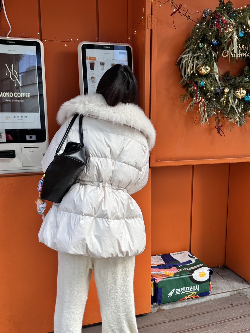 BUTTER-P東大門㊣實拍女裝新品熱賣人氣短款羽絨服填充鵝絨BUTTER-P短款羽絨服