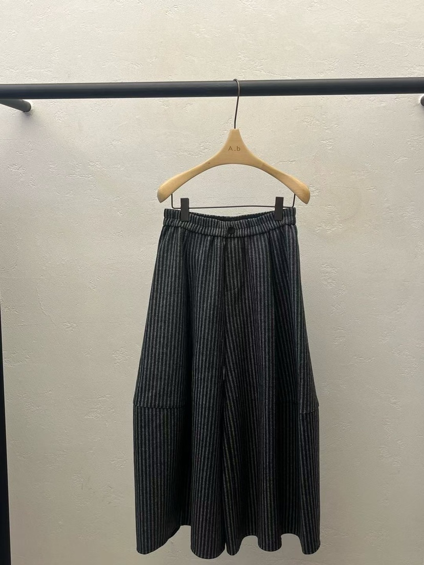 AUTUMN BEIGE-Q東大門㊣代購女裝新品熱賣人氣25秋冬休閑褲A.b/AUTUMN BEIGE休閑褲圖色1