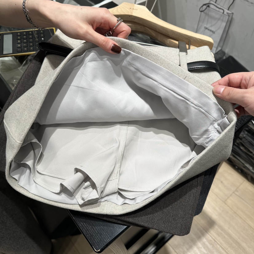 DDAY東大門㊣代購女裝新品25秋冬熱賣時尚真品休閑短裙含腰帶DDAY短裙