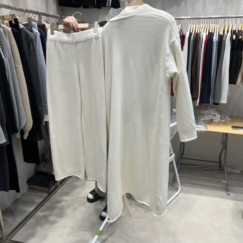 HOT PLACE東大門㊣直郵女裝新款真品推薦25秋冬套裝三件套HOT PLACE_ISSUE/DREAM GIRIS套裝