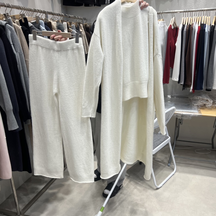 HOT PLACE東大門㊣直郵女裝新款真品推薦25秋冬套裝三件套HOT PLACE_ISSUE/DREAM GIRIS套裝圖色4