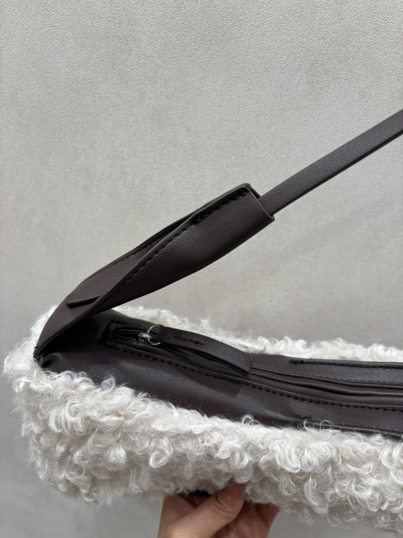 WHO IS SHE韓國直郵㊣女士新品職業25秋冬真品單肩斜跨包WHO IS SHE單肩/斜跨包