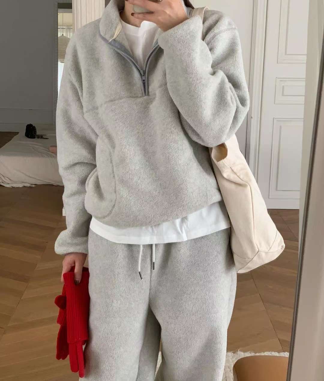 LONDON LACE-런던레이스-T韓國直郵㊣女裝新款人氣時尚衛衣LONDON LACE衛衣圖色2