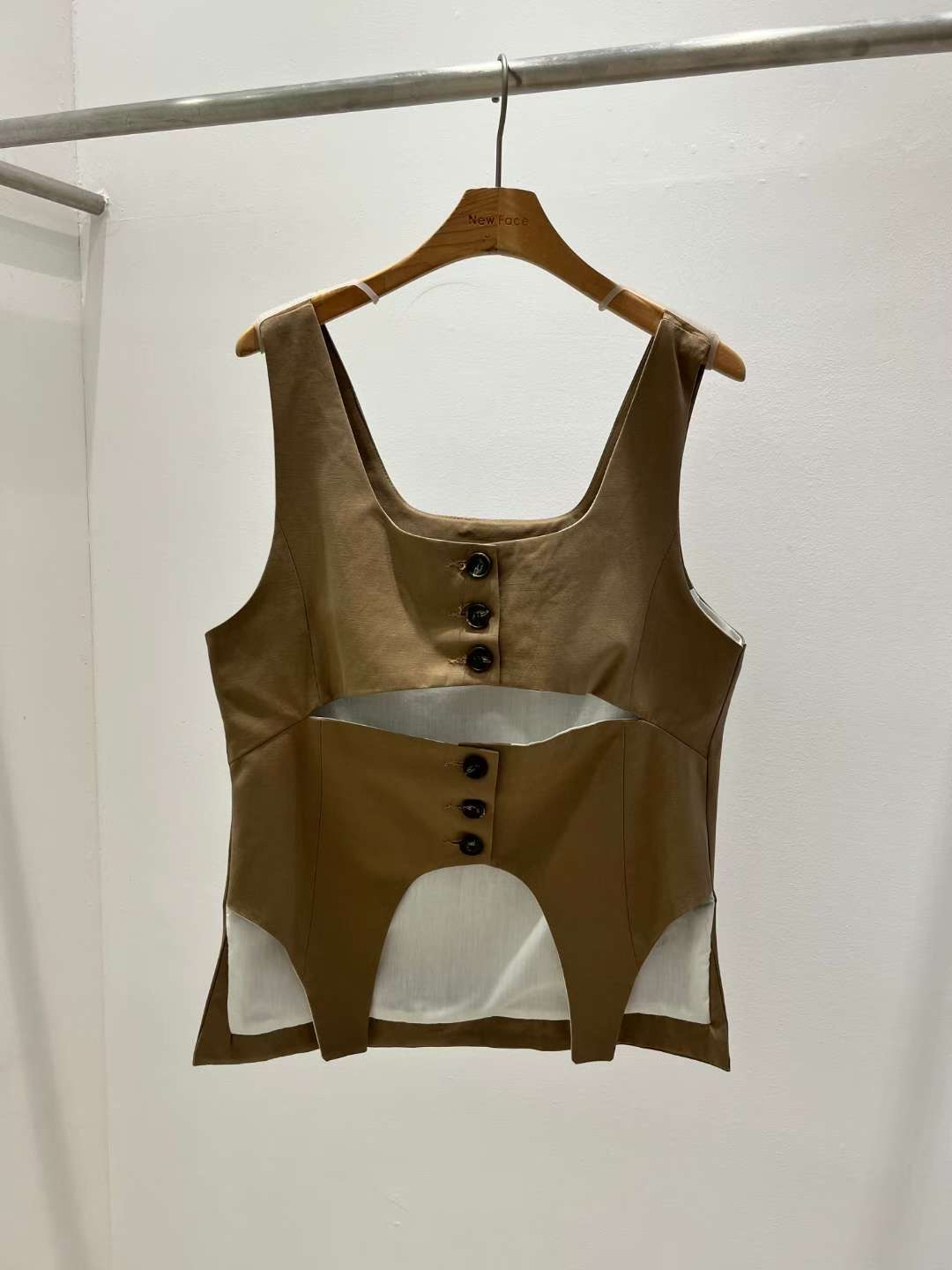 NEW FACE東大門㊣直郵女士新品真品職業推薦25秋冬吊帶背心NEW FACE吊帶/背心圖色1