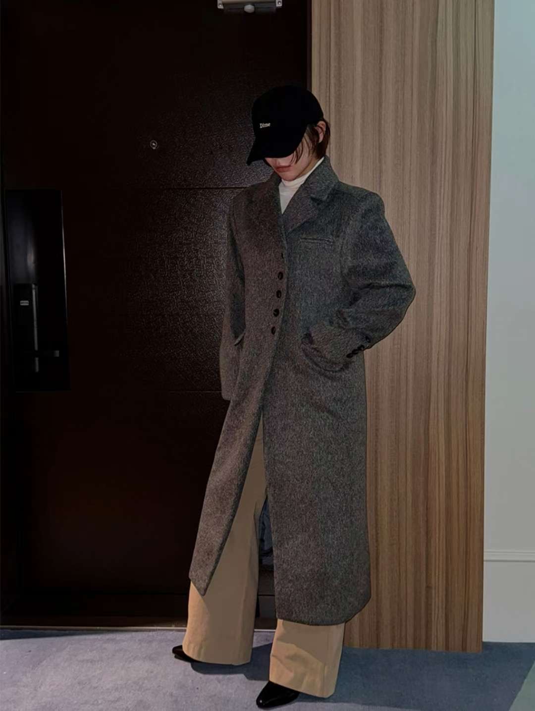 NEW FACE東大門㊣實拍女裝新款休閑時尚熱賣人氣中長款大衣NEW FACE中長款大衣