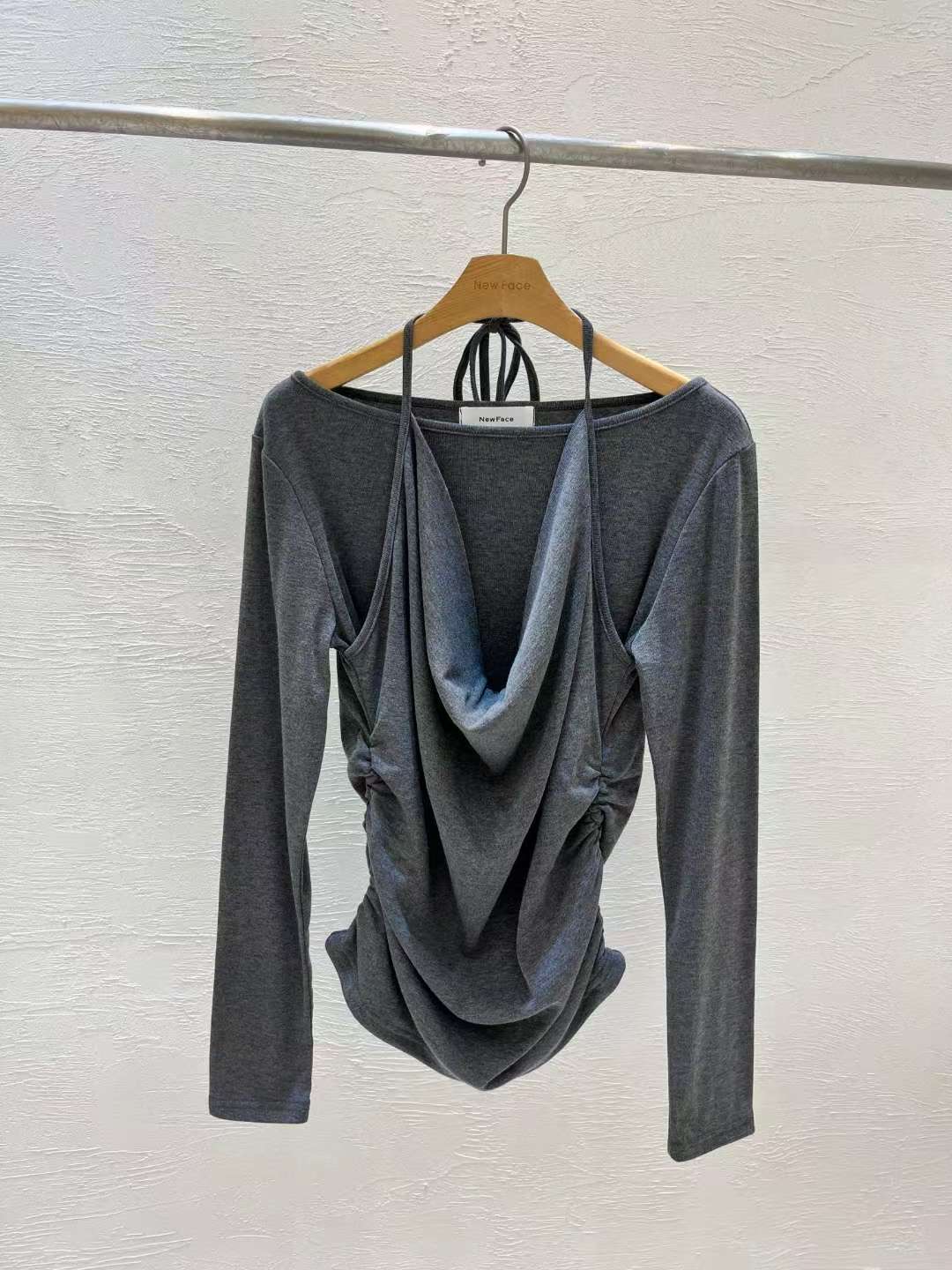 NEW FACE韓國直郵㊣女裝新款熱賣職業休閑真品長袖T恤假兩件NEW FACE長袖T恤圖色1