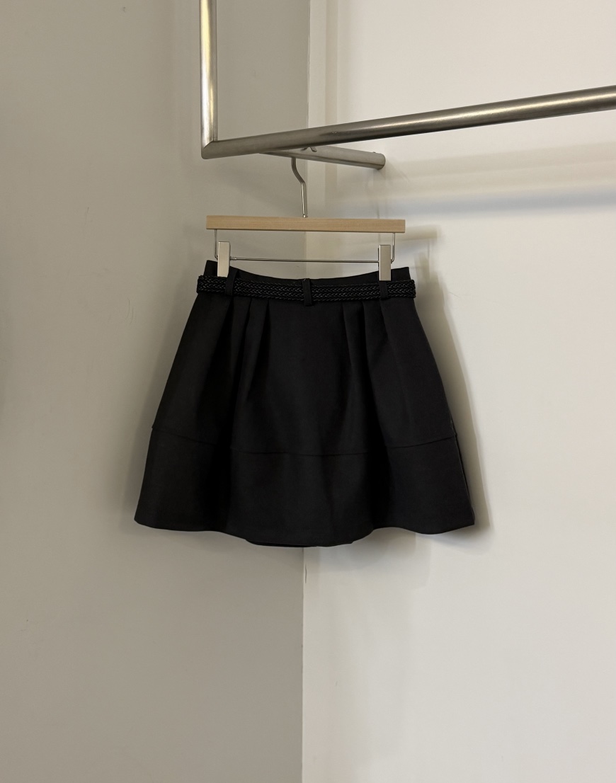 TWENTY FOUR SEVEN24-7韓國直郵㊣女裝新款人氣短裙含腰帶TEWNTY FOUR SEVEN24-7短裙