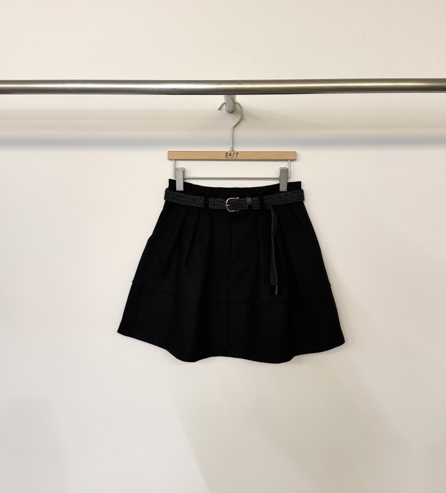 TWENTY FOUR SEVEN24-7韓國直郵㊣女裝新款人氣短裙含腰帶TEWNTY FOUR SEVEN24-7短裙圖色2黑色