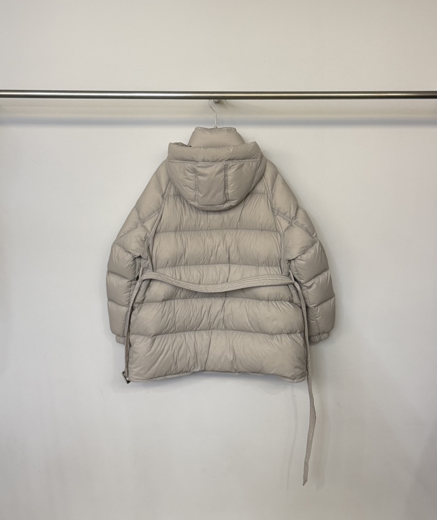 TWENTY FOUR SEVEN24-7東大門㊣實拍女裝新品25秋冬短款羽絨服含腰帶填充鴨絨TEWNTY FOUR SEVEN24-7短款羽絨服