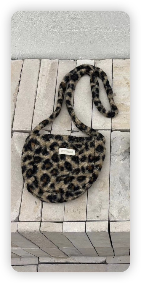 REINA-P東大門㊣實拍女裝新品真品熱賣25秋冬休閑單肩斜跨包REINA-P單肩/斜跨包圖色1