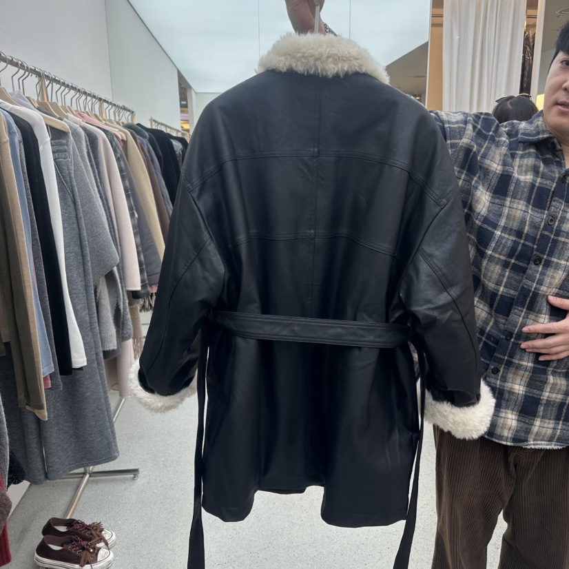 JUJU東大門㊣實拍女士新品熱賣推薦短款羽絨服含腰帶羊皮鵝JUJU短款羽絨服