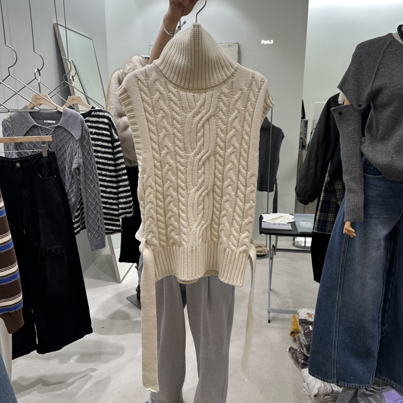 PART3韓國代購㊣女士新品職業時尚25秋冬熱賣吊帶背心含腰帶Part.3吊帶/背心圖色1