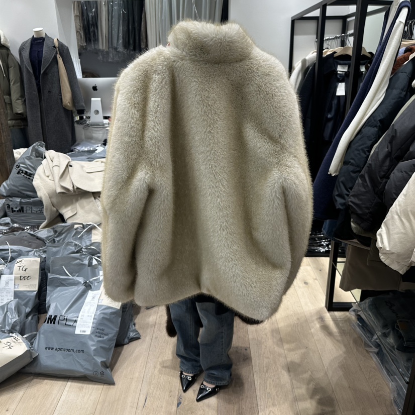 BRUNI/RICOTTA韓國直郵㊣女裝新款人氣真品職業短款大衣毛皮BRUNI/RICOTTA短款大衣