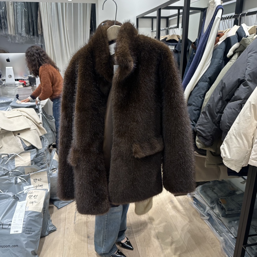 BRUNI/RICOTTA韓國直郵㊣女裝新款人氣真品職業短款大衣毛皮BRUNI/RICOTTA短款大衣圖色2